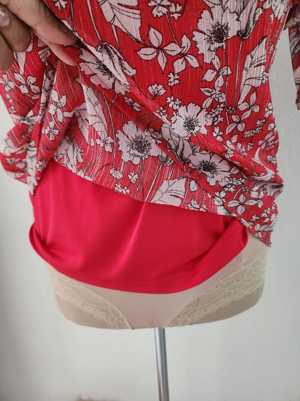 SARA MICHELLE | Red Floral Top - Picture 6 of 14